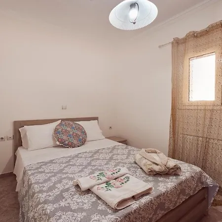 Apartament Vicky Argassi