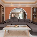 Vicky Apartamento Argassi